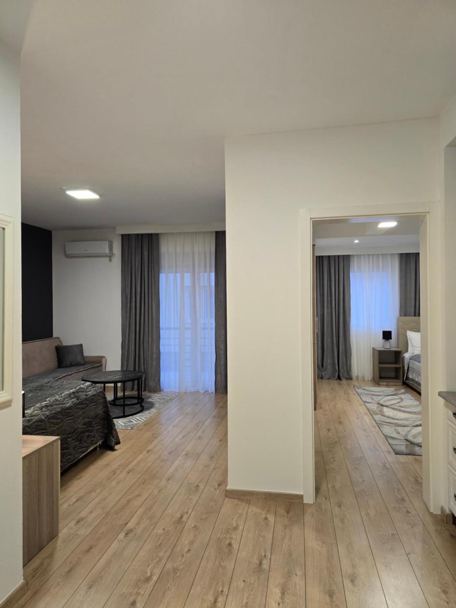 Riverside By Inntown Apartament *